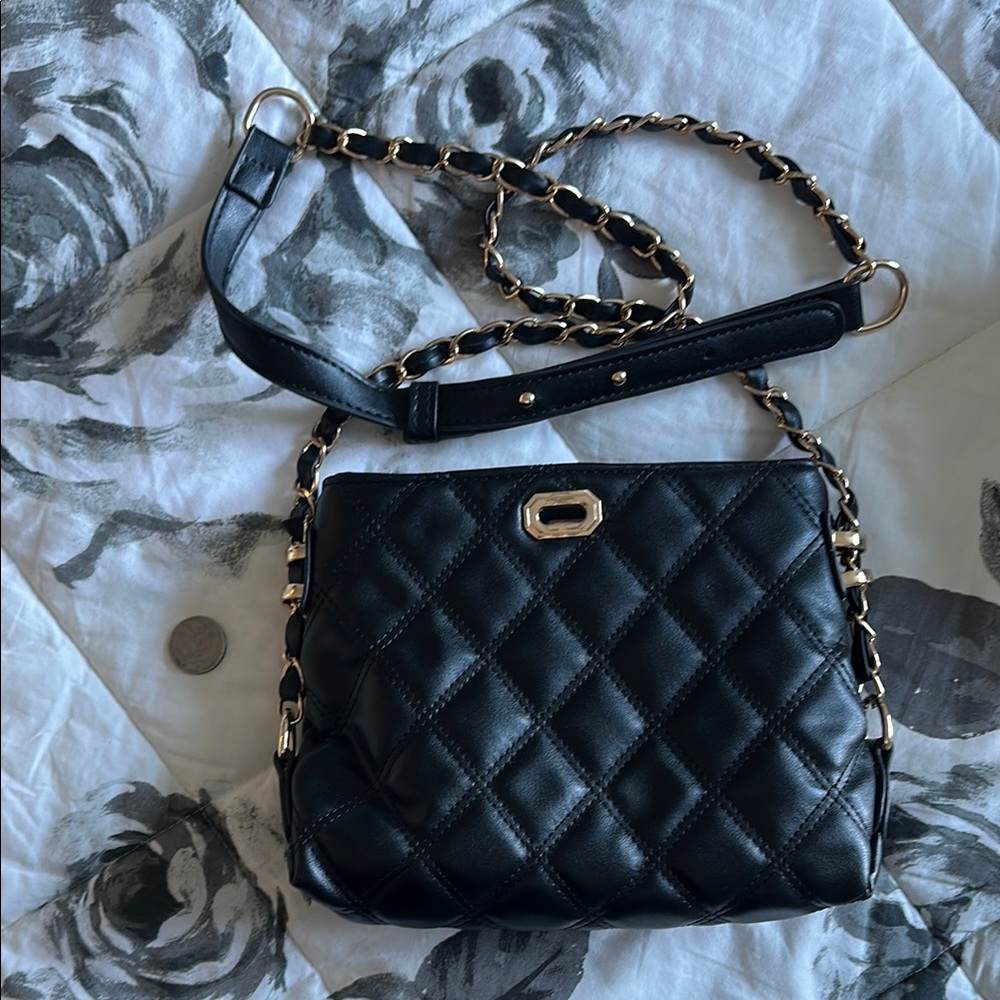 Black Quilted Chain Strap Bag